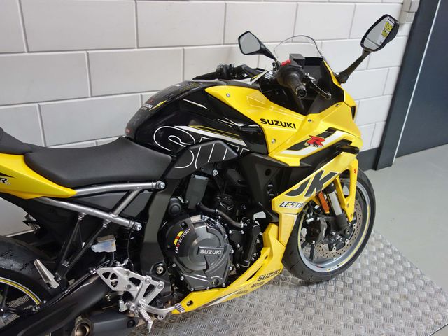 suzuki - gsx-8r