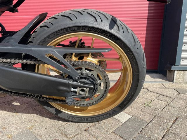 yamaha - xsr-900
