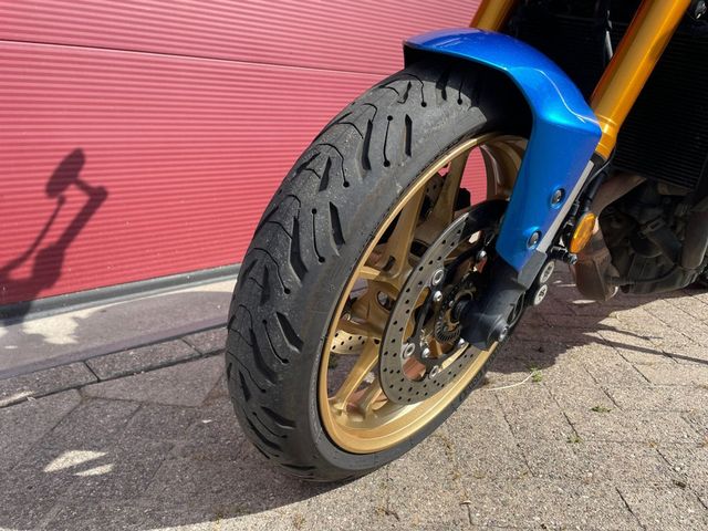 yamaha - xsr-900