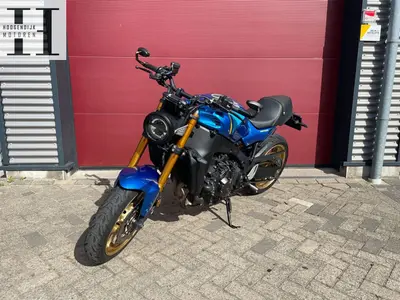YAMAHA XSR 900 – foto 2