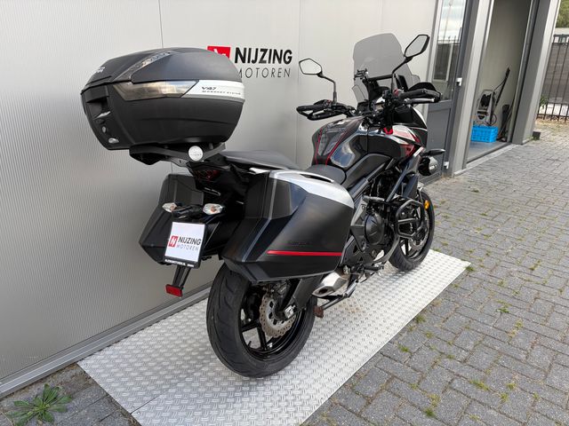 kawasaki - versys-650-grand-tourer