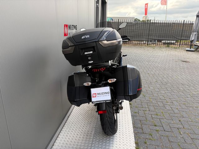 kawasaki - versys-650-grand-tourer
