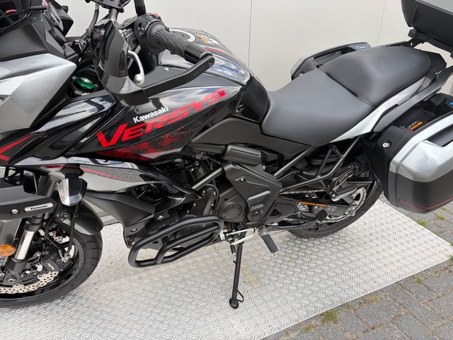 kawasaki - versys-650-grand-tourer