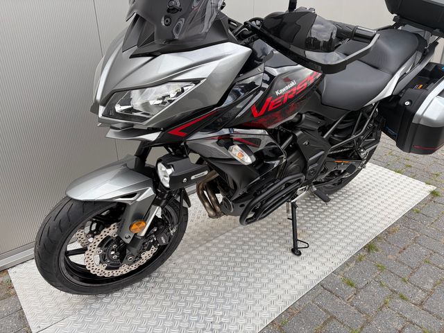 kawasaki - versys-650-grand-tourer