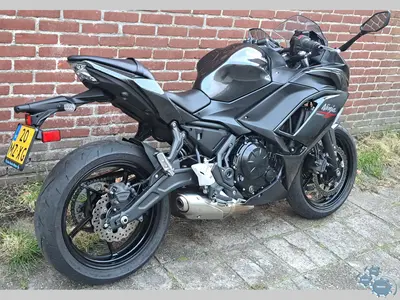 KAWASAKI NINJA 650 – foto 4