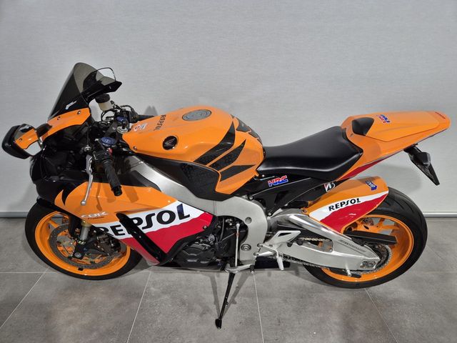 honda - cbr-1000-rr-fireblade