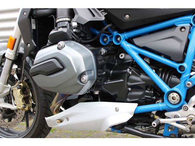 bmw - r-1200-r