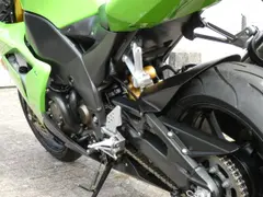 Kawasaki ZX 10R Ninja 2004 occasion – foto 8 van 9