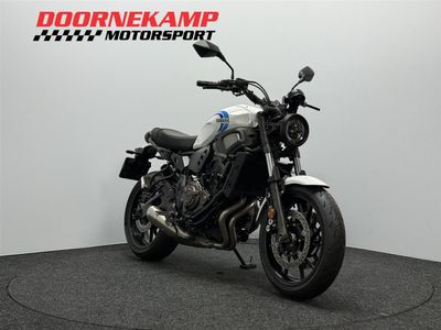 YAMAHA XSR 700 ABS – foto 3