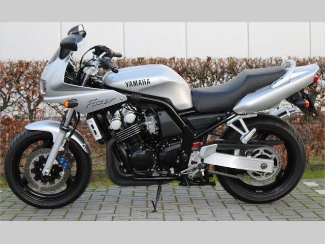 yamaha - fzs-600-fazer