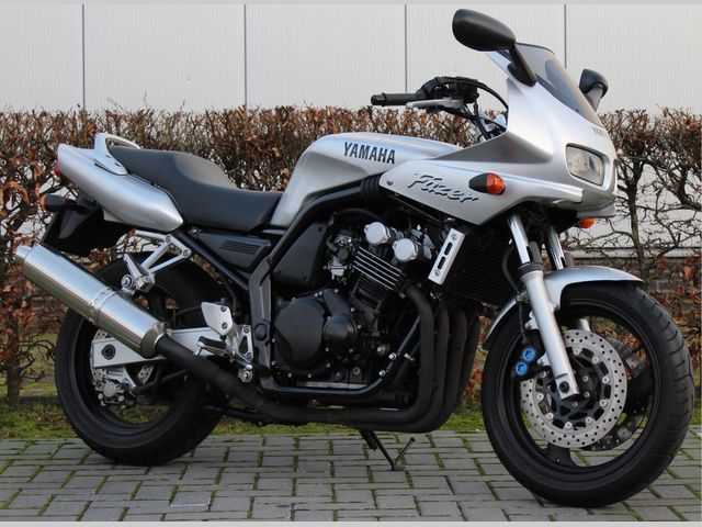 yamaha - fzs-600-fazer
