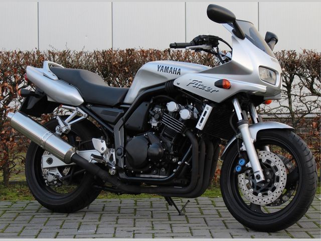 yamaha - fzs-600-fazer