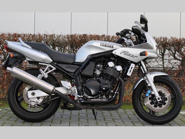 yamaha - fzs-600-fazer