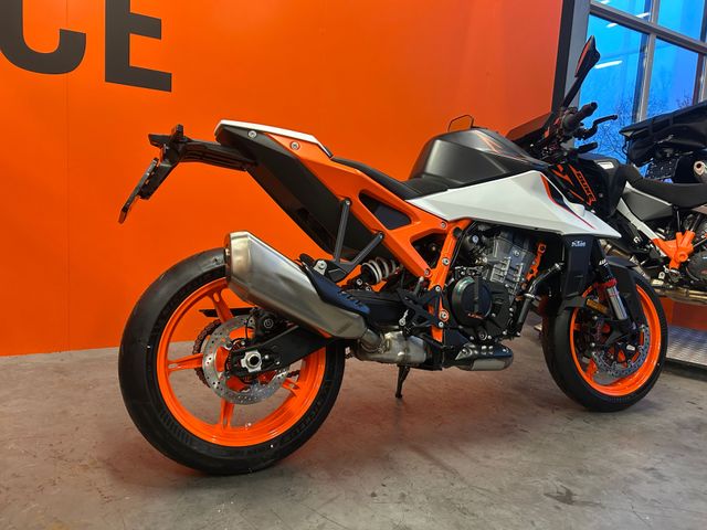 ktm - 990-duke-r