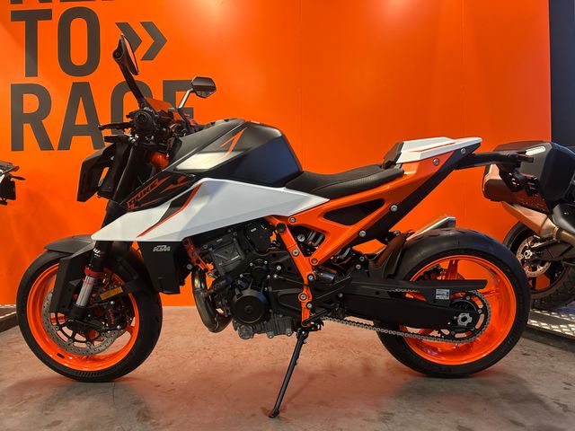ktm - 990-duke-r