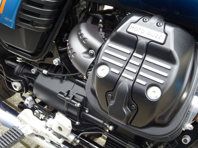 moto-guzzi - v-7-special
