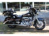 HARLEY-DAVIDSON STREET GLIDE CVO FLHXSE
