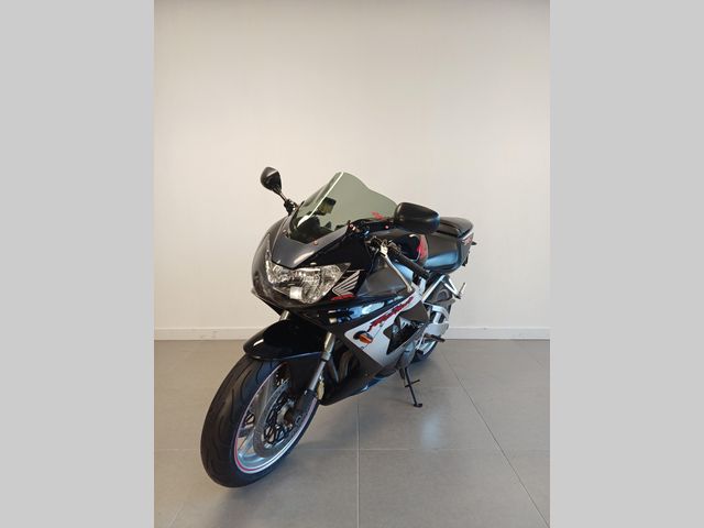 honda - cbr-900-rr-fireblade