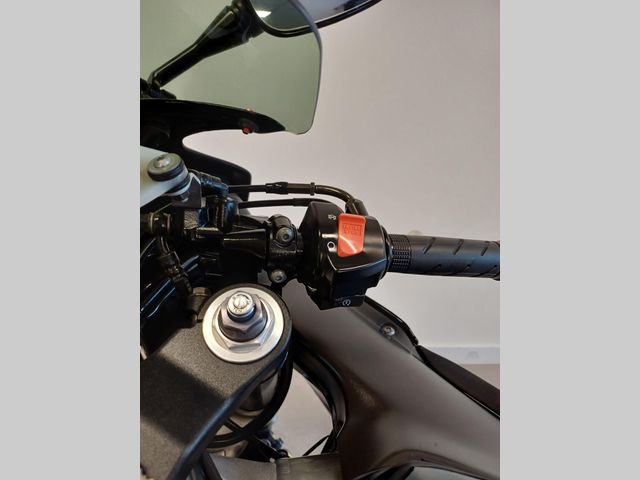 honda - cbr-900-rr-fireblade