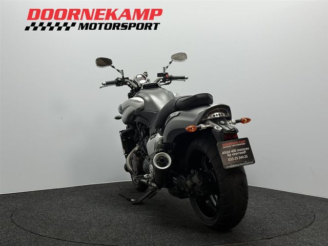 yamaha - vmx-1700-vmax
