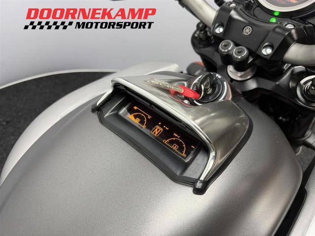 yamaha - vmx-1700-vmax