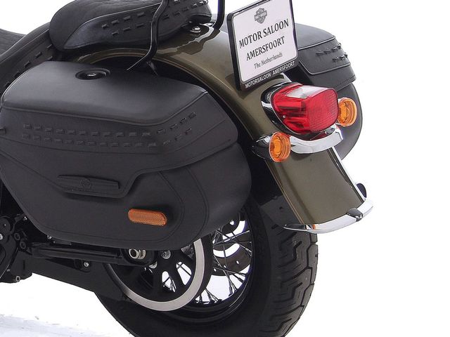 harley-davidson - heritage-softail-classic-107-flhcs