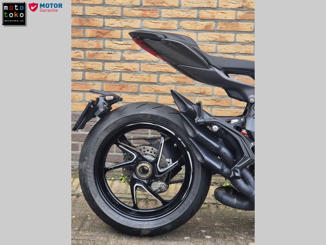 mv-agusta - brutale-800-rr