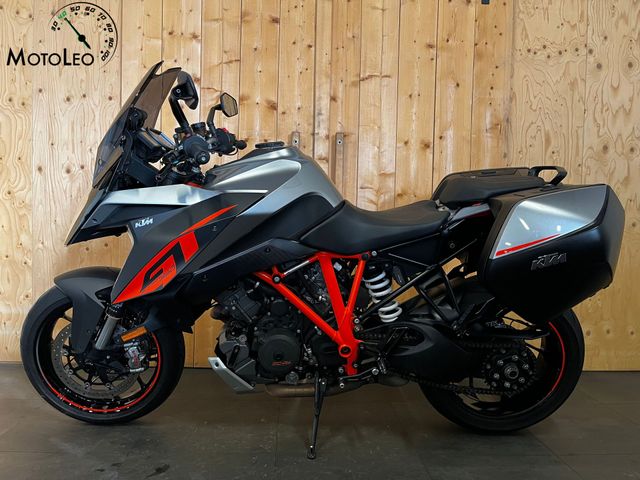 ktm - 1290-super-duke-gt