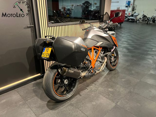 ktm - 1290-super-duke-gt