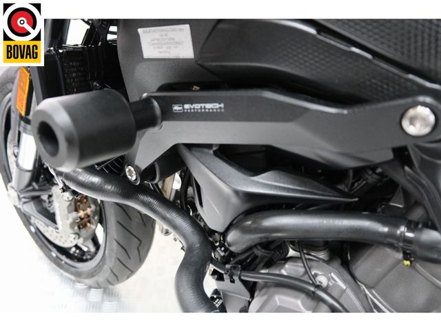 ducati - monster-plus