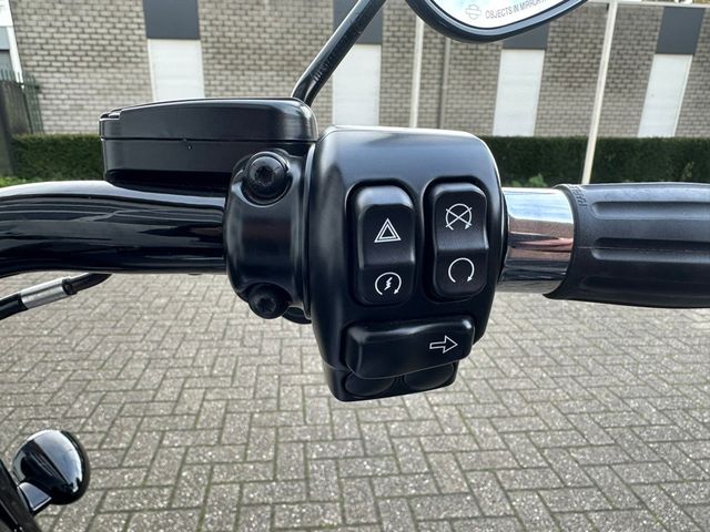 harley-davidson - road-king-special