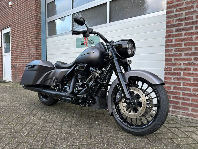 harley-davidson - road-king-special