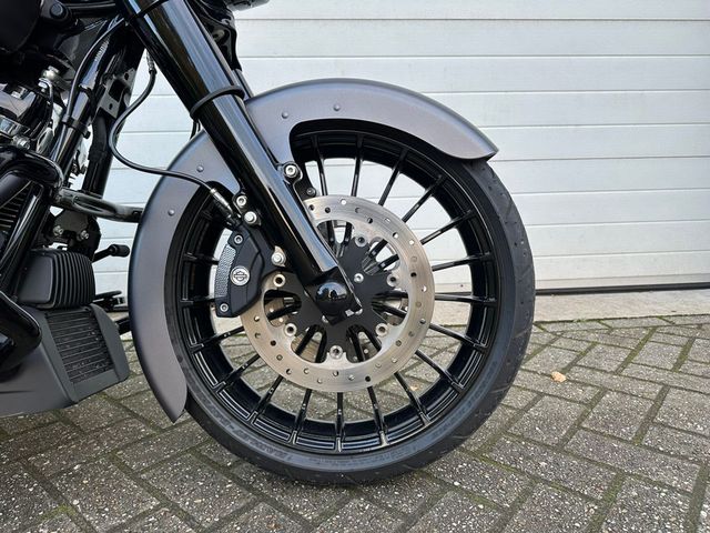 harley-davidson - road-king-special