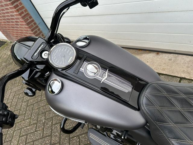 harley-davidson - road-king-special