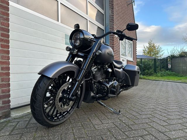 harley-davidson - road-king-special