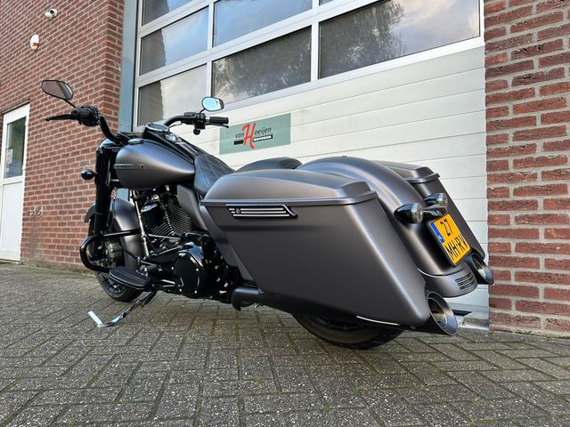 harley-davidson - road-king-special