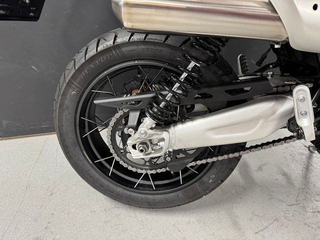 triumph - scrambler-1200-xe