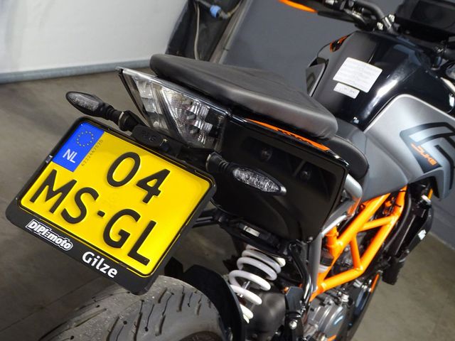 ktm - 125-duke
