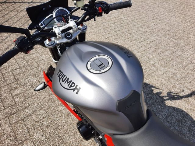 triumph - street-triple-r-abs