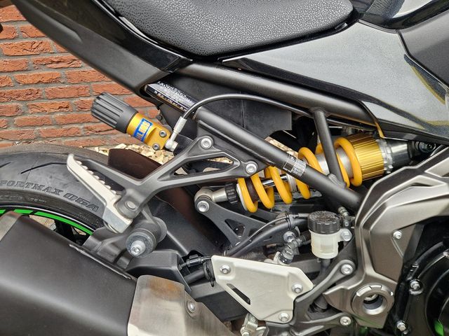 kawasaki - z900-se
