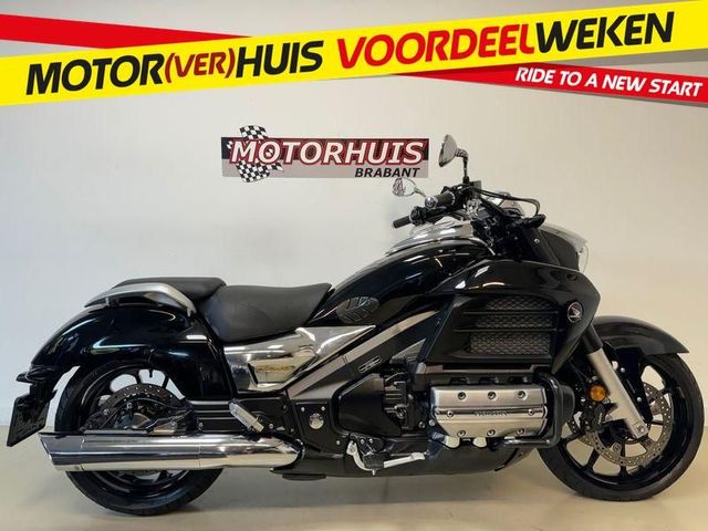 honda - gl-1800-goldwing-bagger