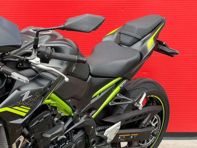 kawasaki - z900