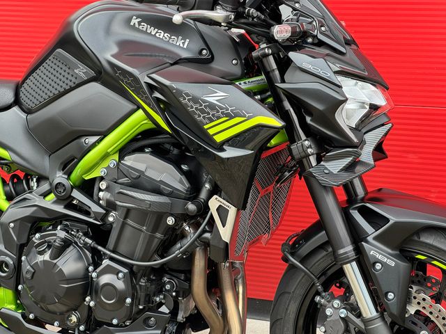 kawasaki - z900
