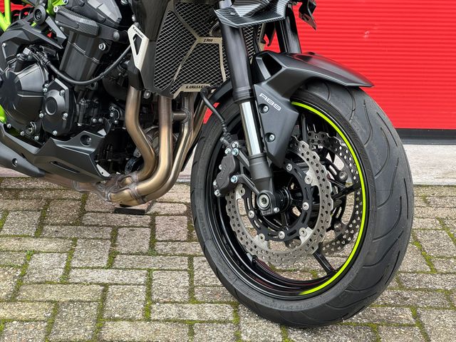 kawasaki - z900