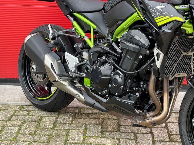 kawasaki - z900