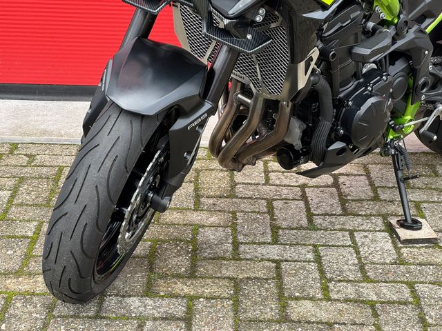 kawasaki - z900