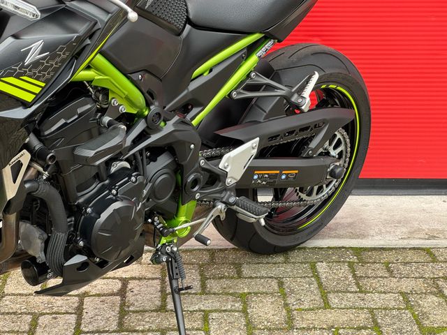 kawasaki - z900