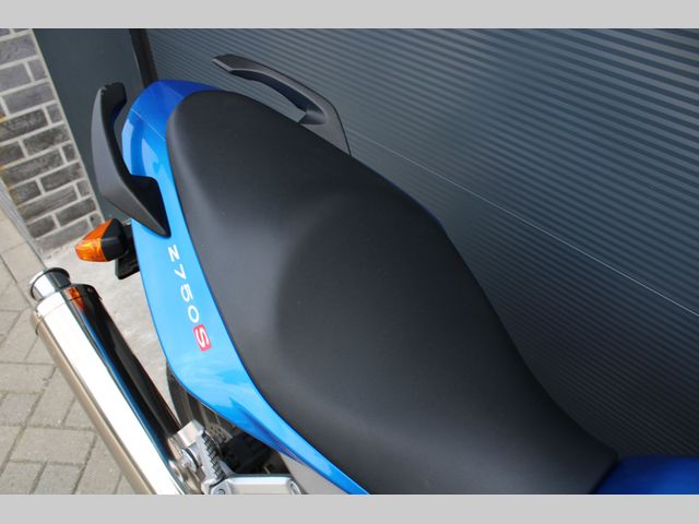 kawasaki - z-750