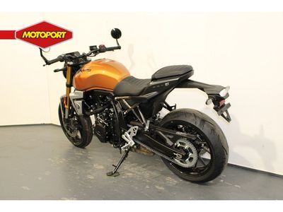 SUZUKI GSX-8T – foto 4