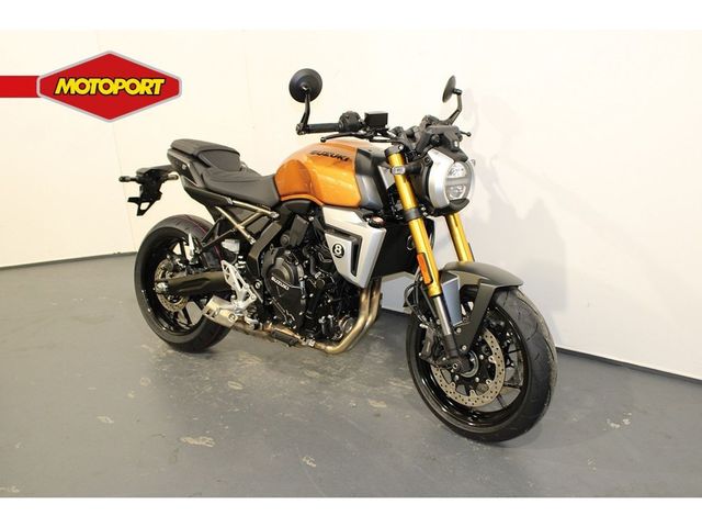 suzuki - gsx-8t